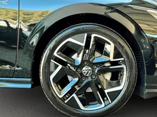 VW Golf Variant Sport mHeV DSG in Grenadillschwarz Metallic