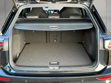 VW Golf Variant Sport mHeV DSG in Grenadillschwarz Metallic