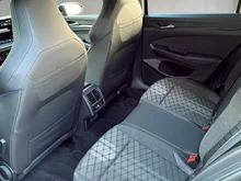 VW Golf Variant Sport mHeV DSG in Grenadillschwarz Metallic
