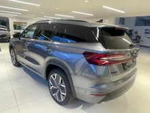 Škoda Kodiaq Sportline TDI DSG in Graphit-Grau Metallic