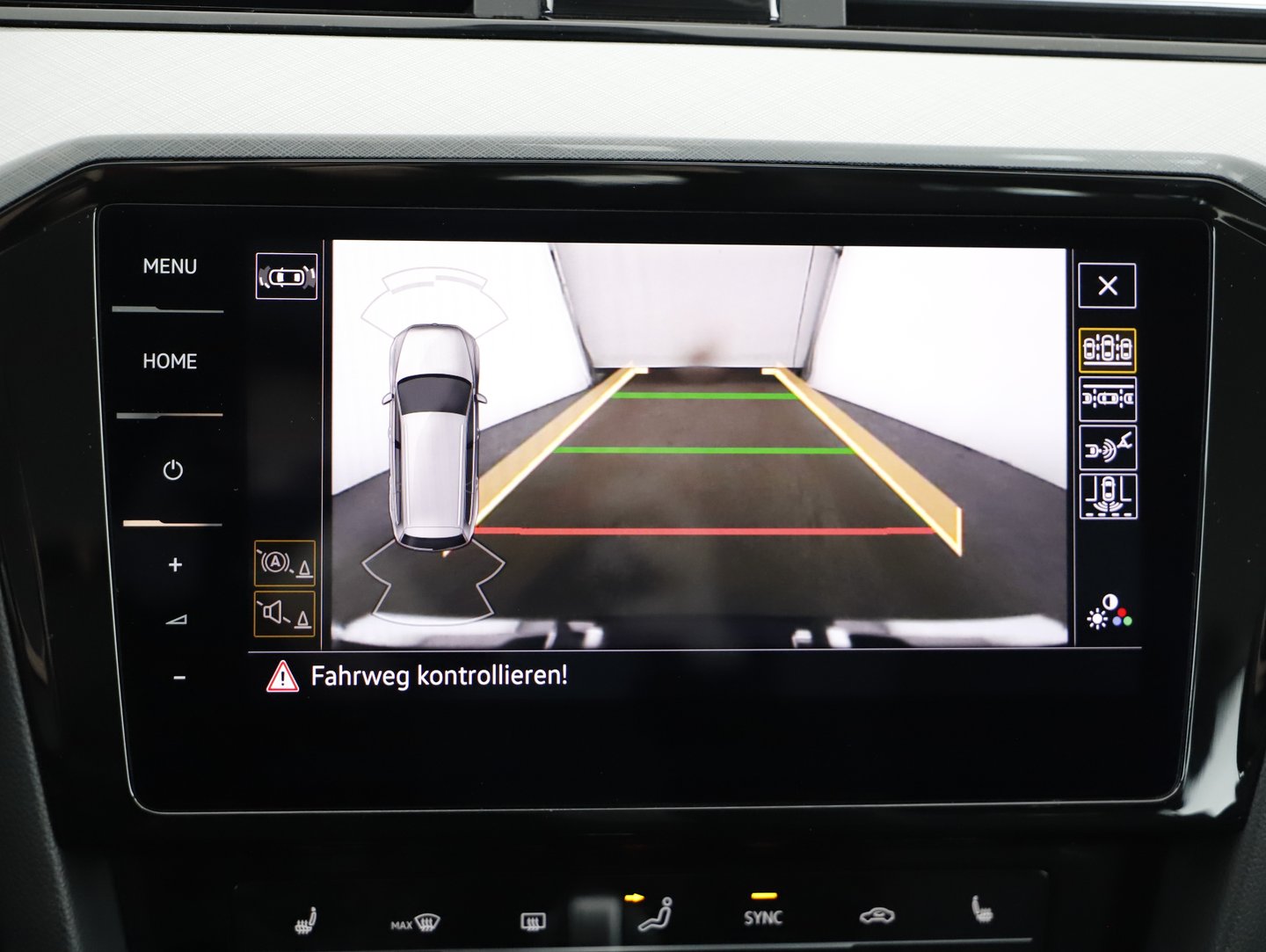 VW Passat Variant Business TDI DSG | Bild 13 von 16