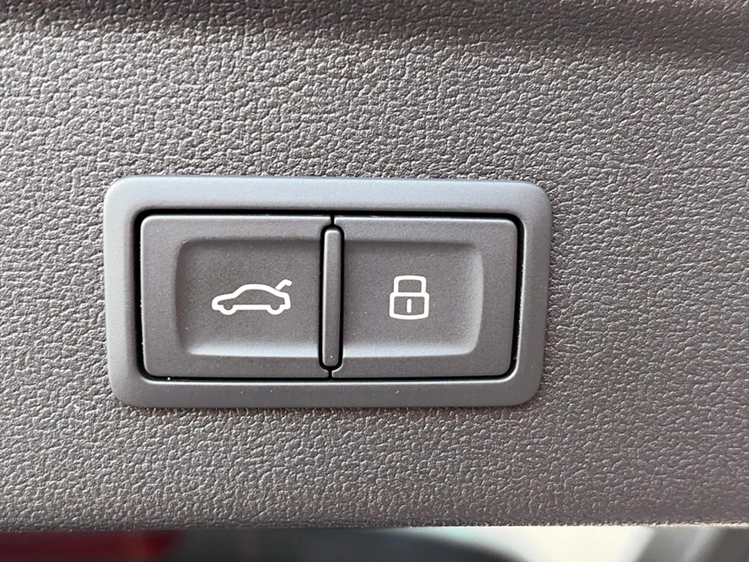 Bild eines Audi A3 allstreet 40 TFSI e