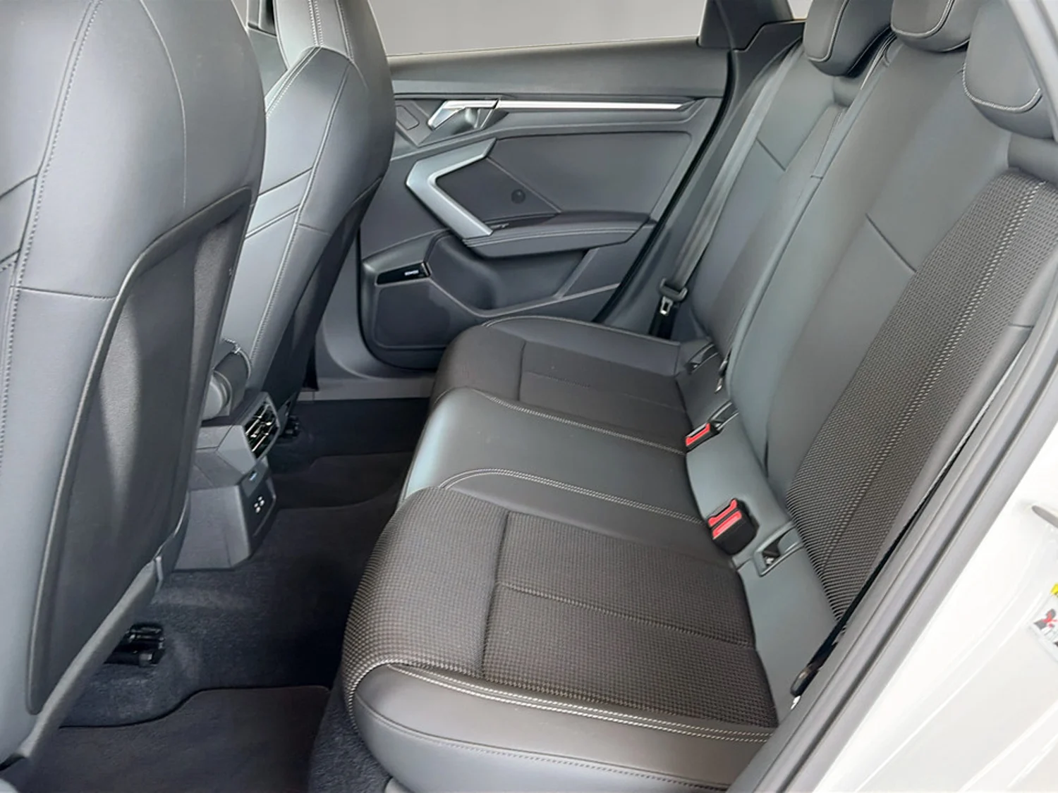 Bild eines Audi A3 allstreet 40 TFSI e