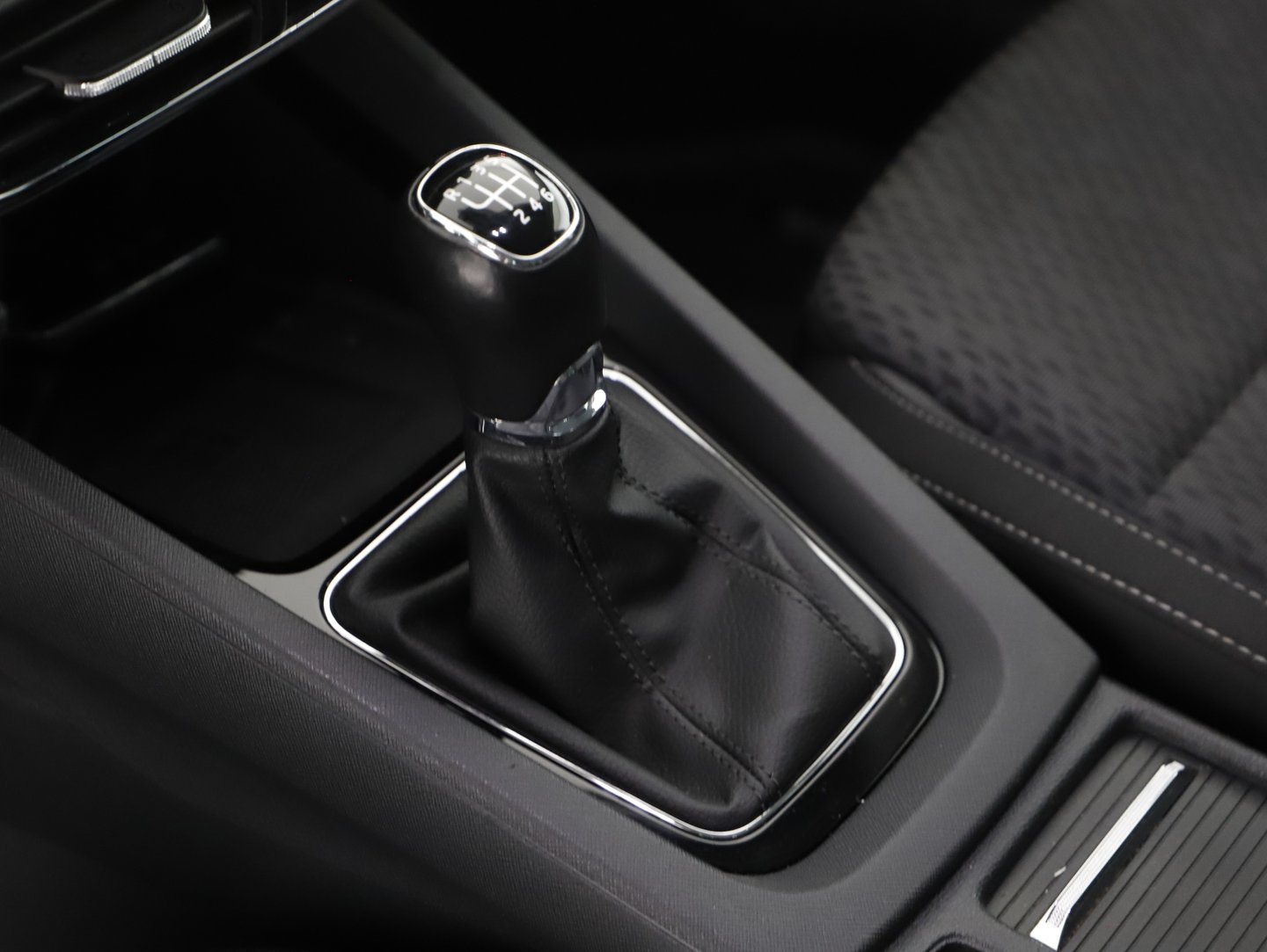 Škoda OCTAVIA Combi Premium TDI | Bild 12 von 21