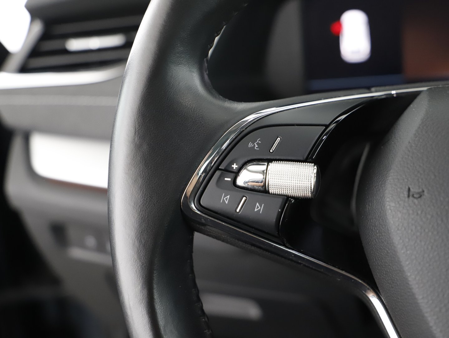 Škoda OCTAVIA Combi Premium TDI | Bild 9 von 21