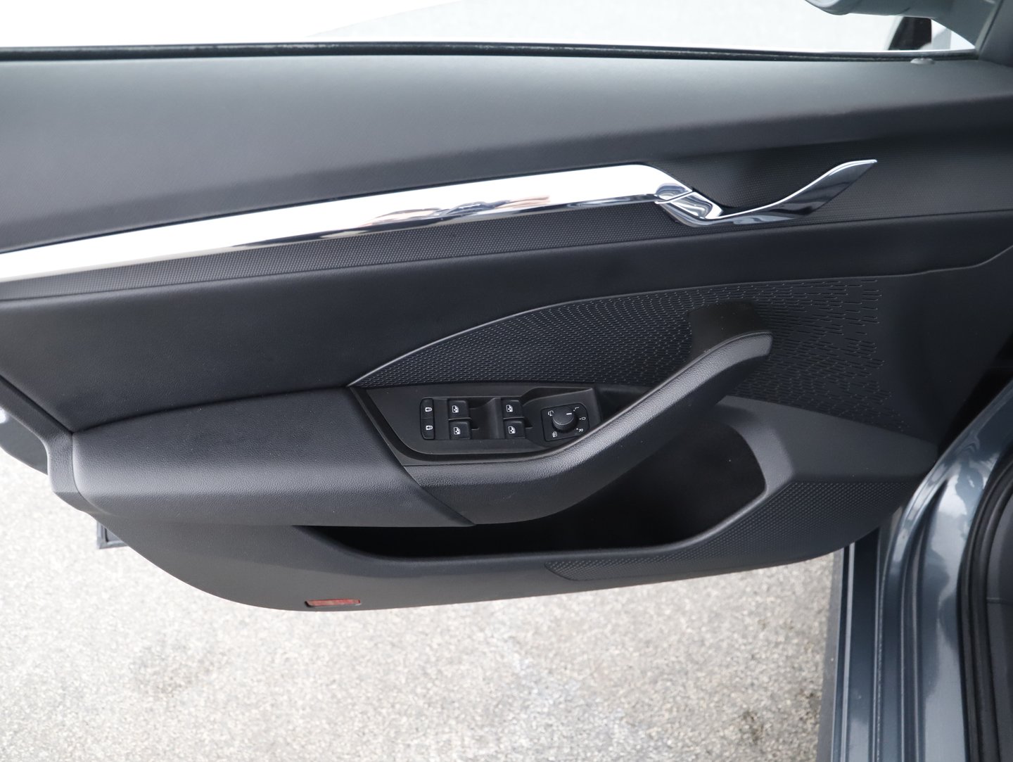 Škoda OCTAVIA Combi Premium TDI | Bild 4 von 21