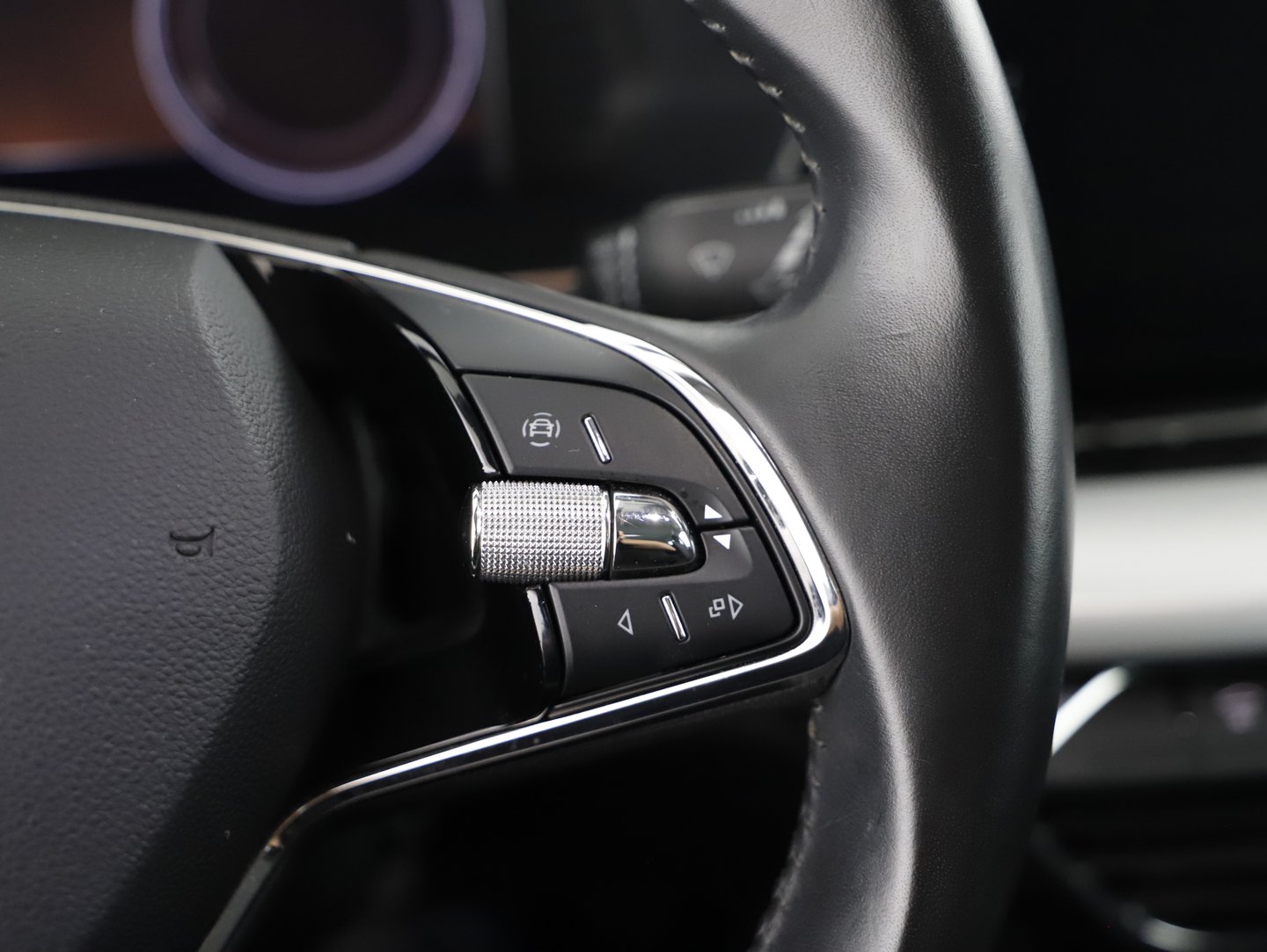 Škoda OCTAVIA Combi Premium TDI | Bild 10 von 21