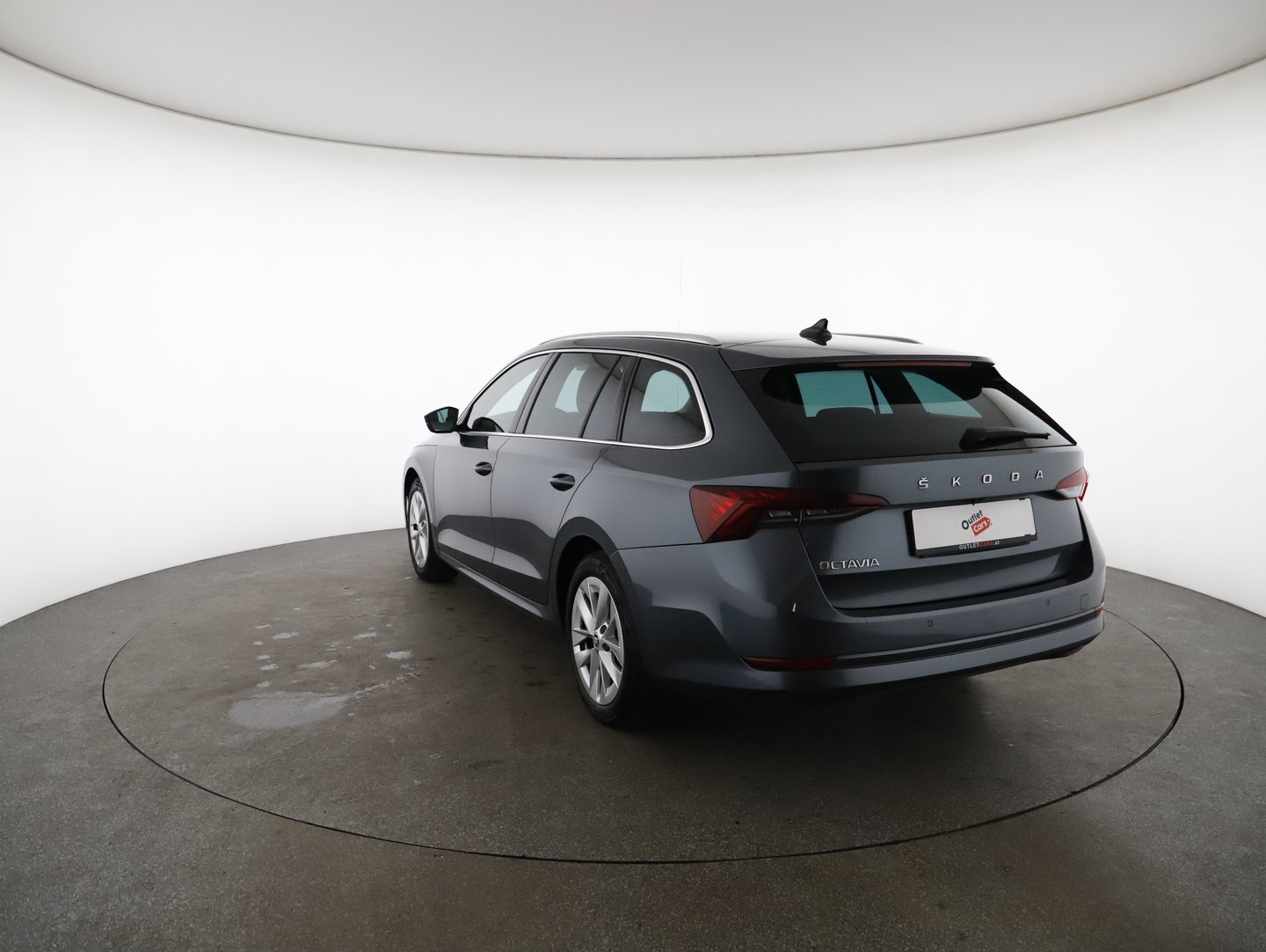 Škoda OCTAVIA Combi Premium TDI | Bild 18 von 21