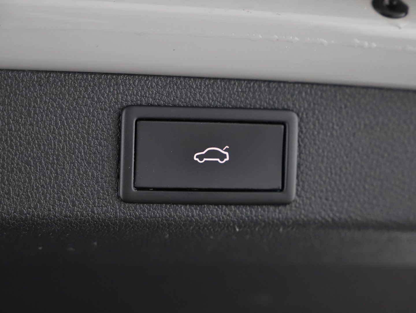 Škoda SUPERB Combi iV SPORTLINE DSG | Bild 16 von 20