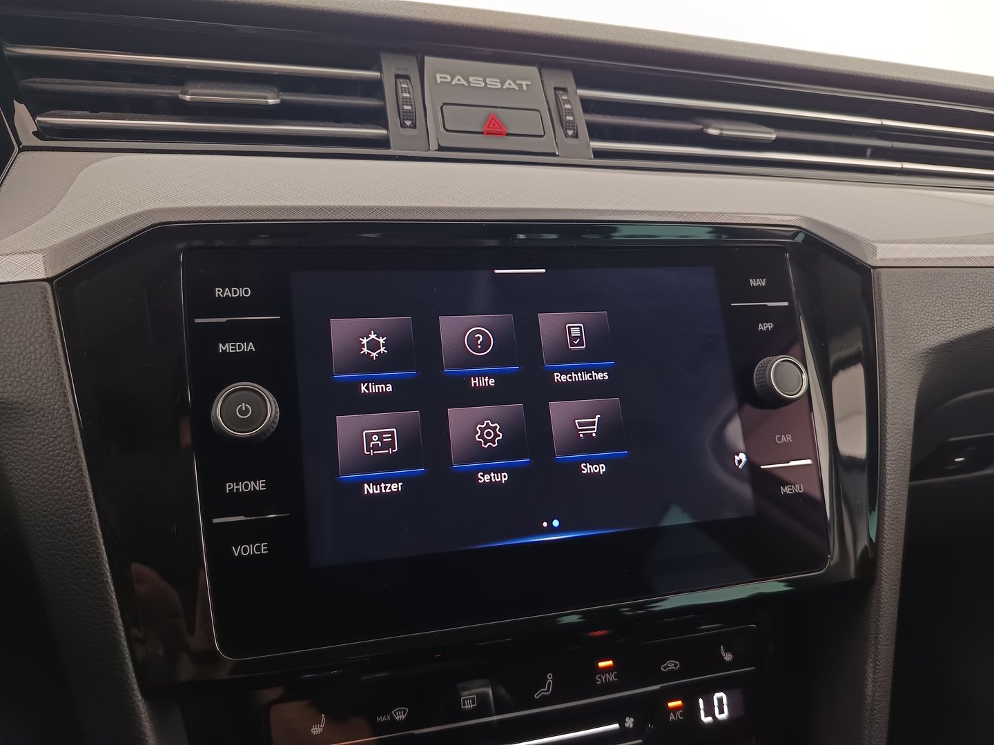 VW Passat Variant Business TDI DSG | Bild 19 von 32