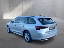 Škoda Octavia Combi Selection TSI mHEV DSG in Brillant-Silber Metallic