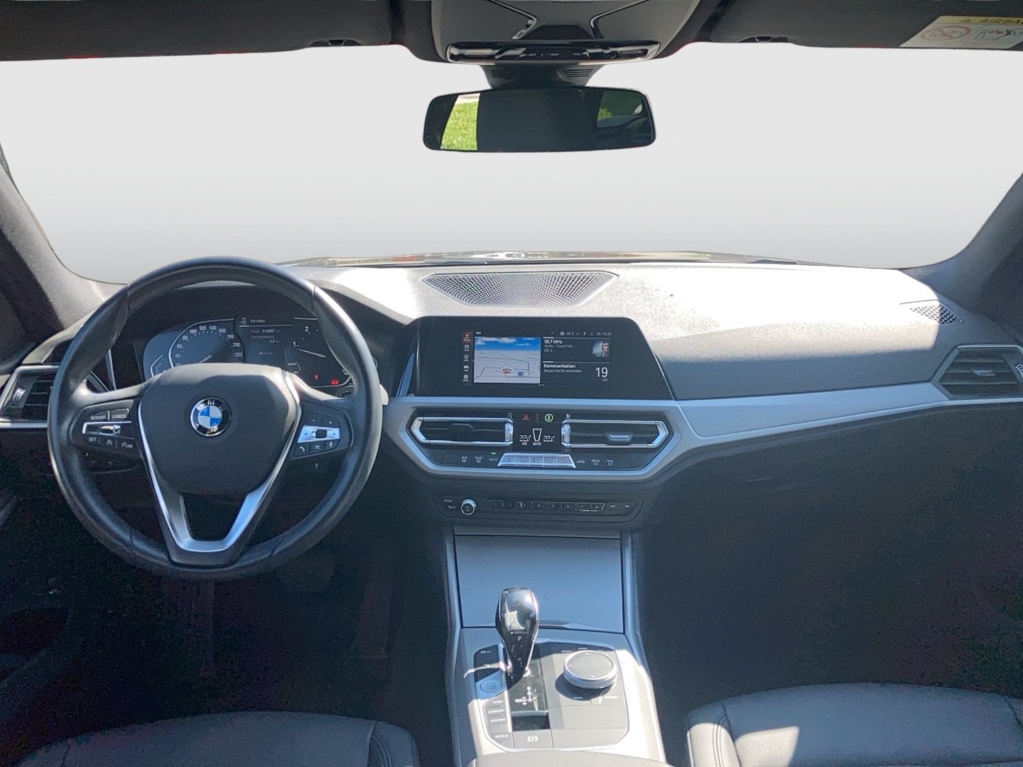 BMW 318d 48 V Touring Aut. | Bild 9 von 25