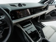 Porsche Cayenne E-Hybrid Coupé in QUARZITGRAUMETALLIC