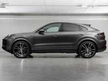 Porsche Cayenne E-Hybrid Coupé in QUARZITGRAUMETALLIC