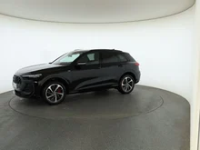 Audi Q5 SUV TDI quattro 150 kW in Mythosschwarz Metallic