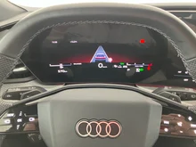 Audi Q5 SUV TDI quattro 150 kW in Mythosschwarz Metallic