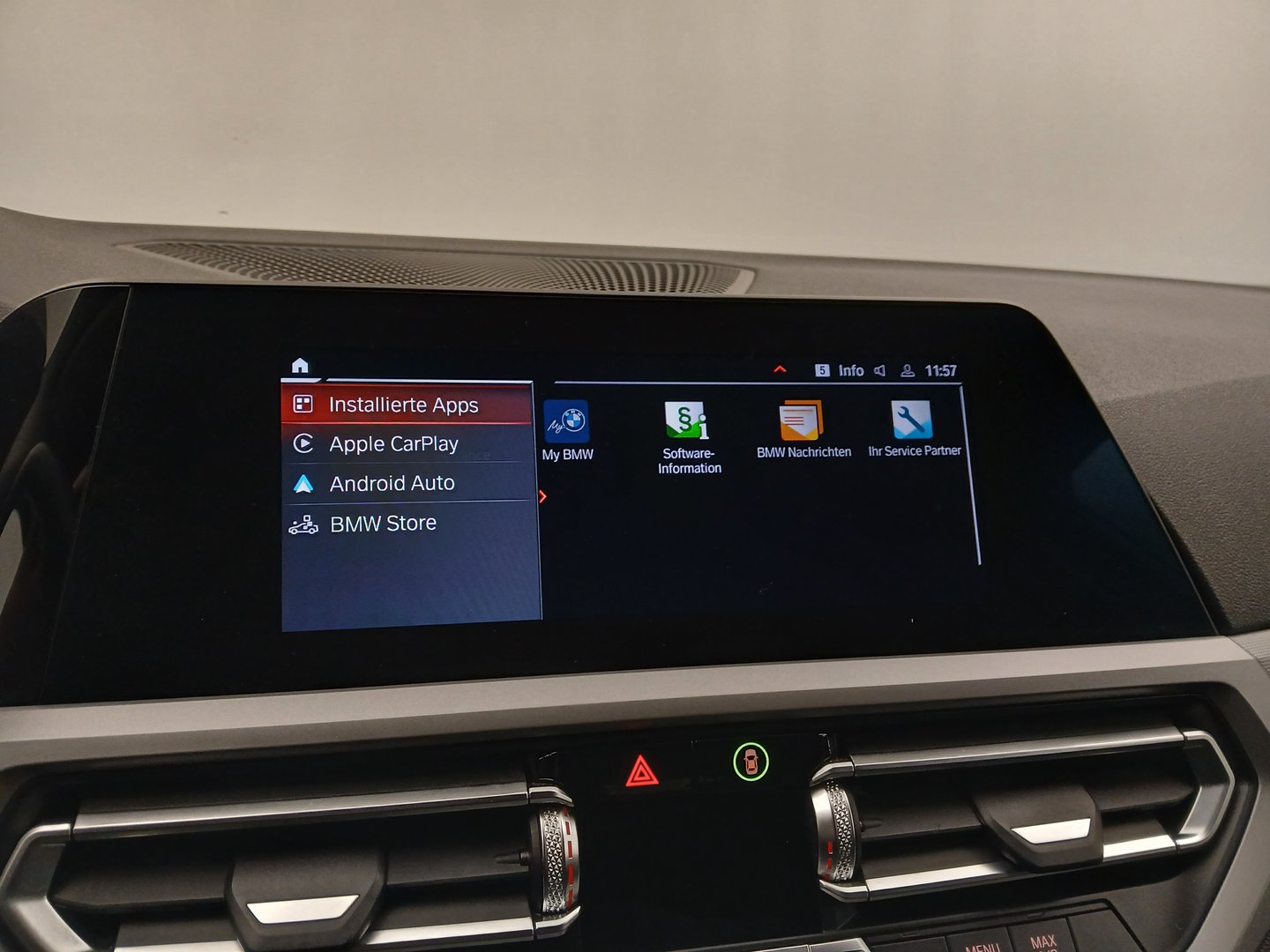 BMW 318d 48 V Touring Aut. | Bild 19 von 32