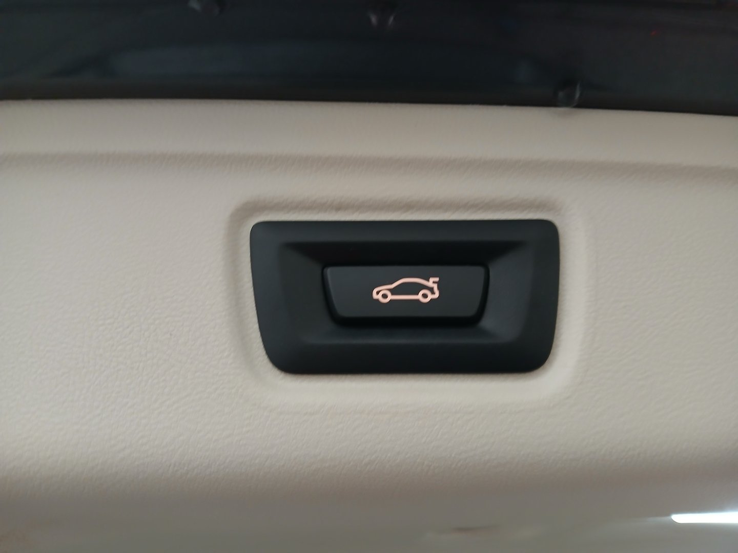 BMW 318d 48 V Touring Aut. | Bild 30 von 32