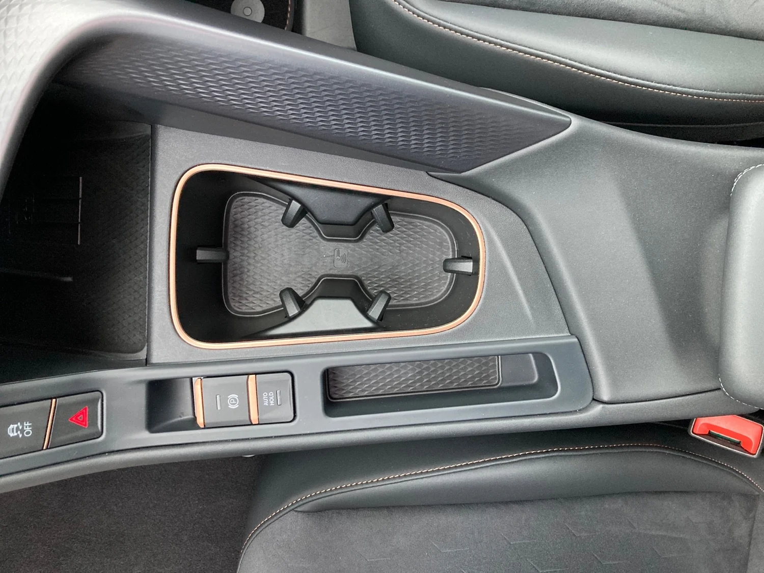 Bild eines CUPRA Terramar 1.5 e-TSI 150 PS DSG