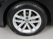 VW Golf Sportsvan Highline TSI in Deep Black Perlef.