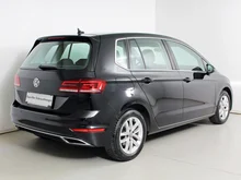 VW Golf Sportsvan Highline TSI in Deep Black Perlef.