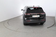 VW Tiguan Friends TDI 4MOTION DSG in Grenadillschwarz Metallic