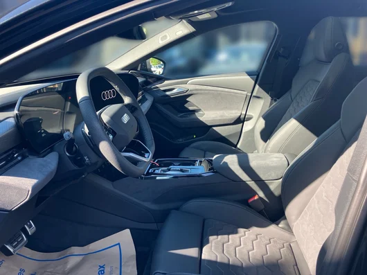 Bild eines Audi A6 Avant e-tron quattro