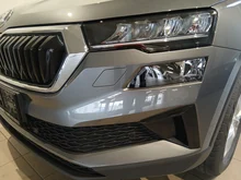 Škoda Karoq Selection TSI in Graphit-Grau Metallic