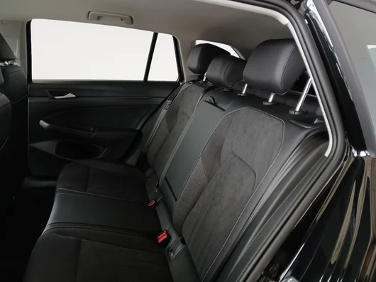 Bild eines VW Golf Variant Business TDI DSG