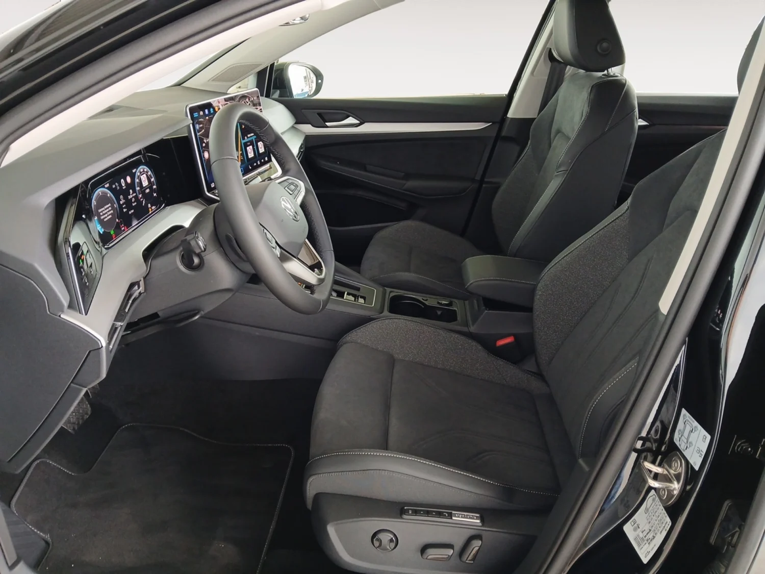Bild eines VW Golf Variant Business TDI DSG