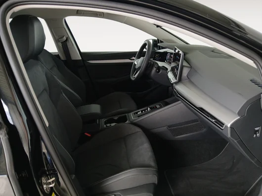 Bild eines VW Golf Variant Business TDI DSG