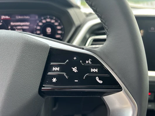 Bild eines Audi Q4 45 e-tron quattro