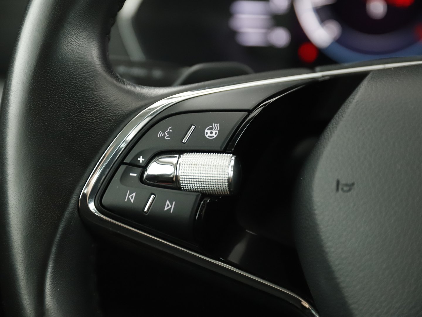 Škoda OCTAVIA Combi Ambition TDI DSG | Bild 9 von 22