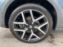 SEAT Arona FR Austria EcoTSI DSG in Magnet-Grau Metallic Dach Nacht-Schwarz