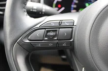 Toyota Yaris Cross 1,5 VVT-i Hybrid Active Drive Aut. in Night Sky Black
