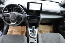 Toyota Yaris Cross 1,5 VVT-i Hybrid Active Drive Aut. in Night Sky Black