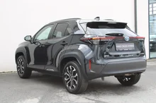Toyota Yaris Cross 1,5 VVT-i Hybrid Active Drive Aut. in Night Sky Black