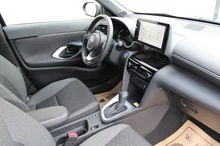 Toyota Yaris Cross 1,5 VVT-i Hybrid Active Drive Aut. in Night Sky Black