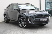 Toyota Yaris Cross 1,5 VVT-i Hybrid Active Drive Aut. in Night Sky Black