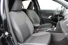 Toyota Yaris Cross 1,5 VVT-i Hybrid Active Drive Aut. in Night Sky Black