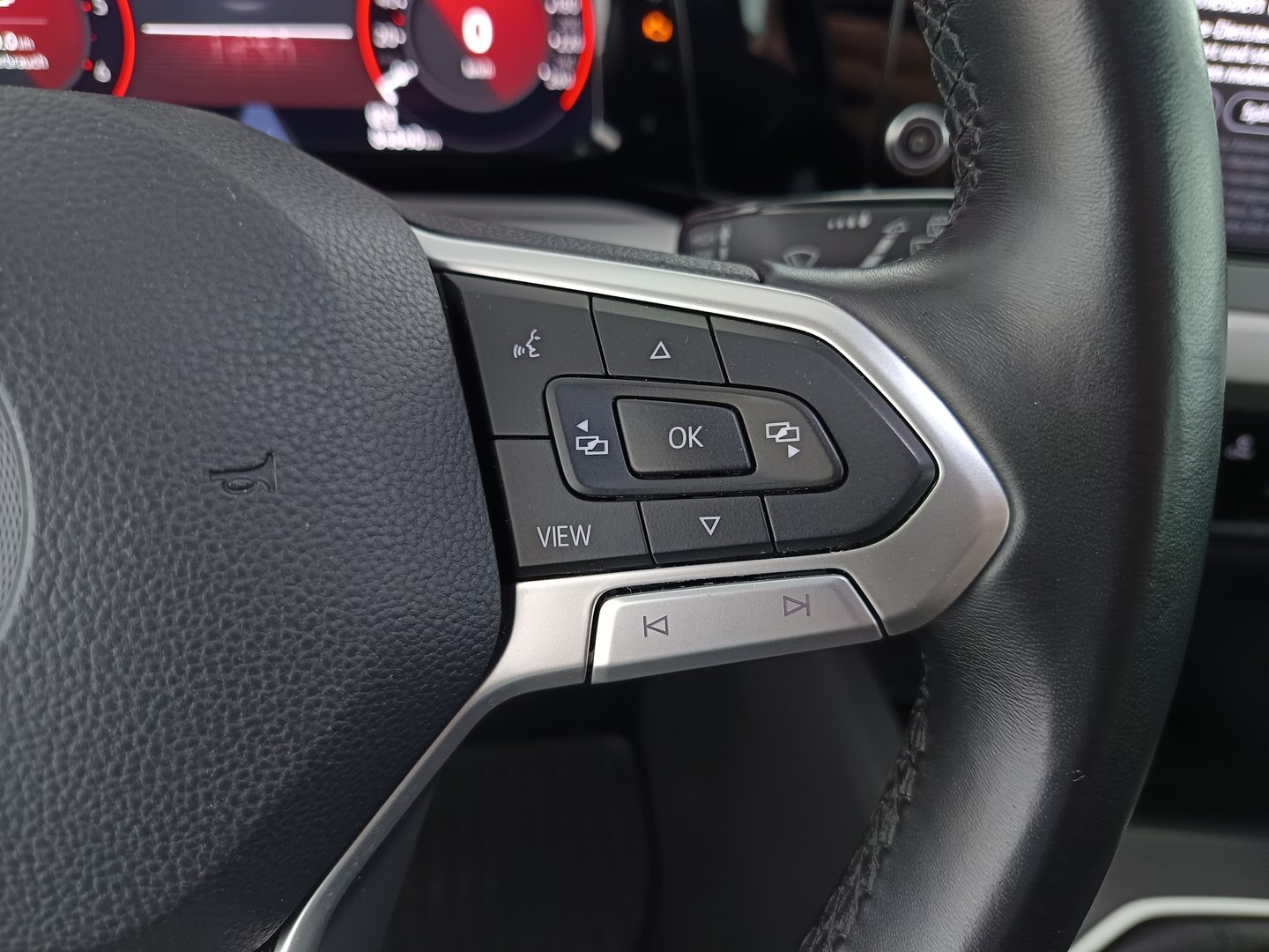 VW Golf Variant Life TDI | Bild 18 von 27