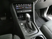 VW Touran Comfortline TDI SCR DSG in 2T Deep Black Perleffekt