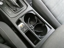 VW Touran Comfortline TDI SCR DSG in 2T Deep Black Perleffekt