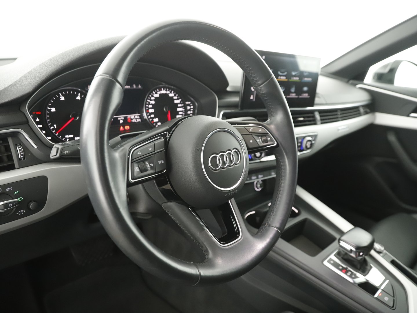 Audi A4 Limousine 45 TDI quattro advanced | Bild 3 von 13