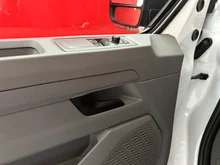 VW Kastenwagen Transporter Kastenwagen LR TDI in Clear White