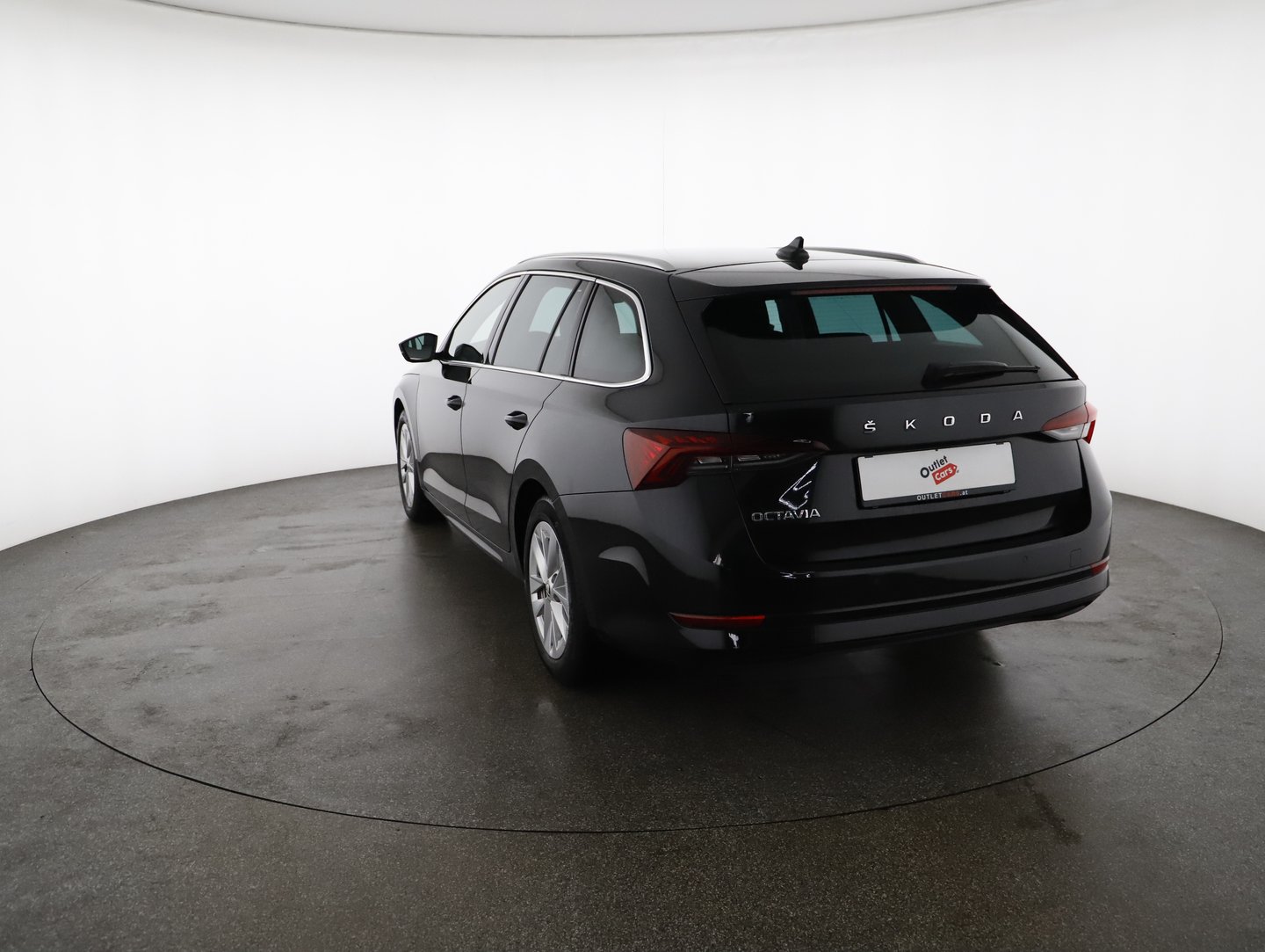 Škoda OCTAVIA Combi Style TDI DSG | Bild 2 von 18