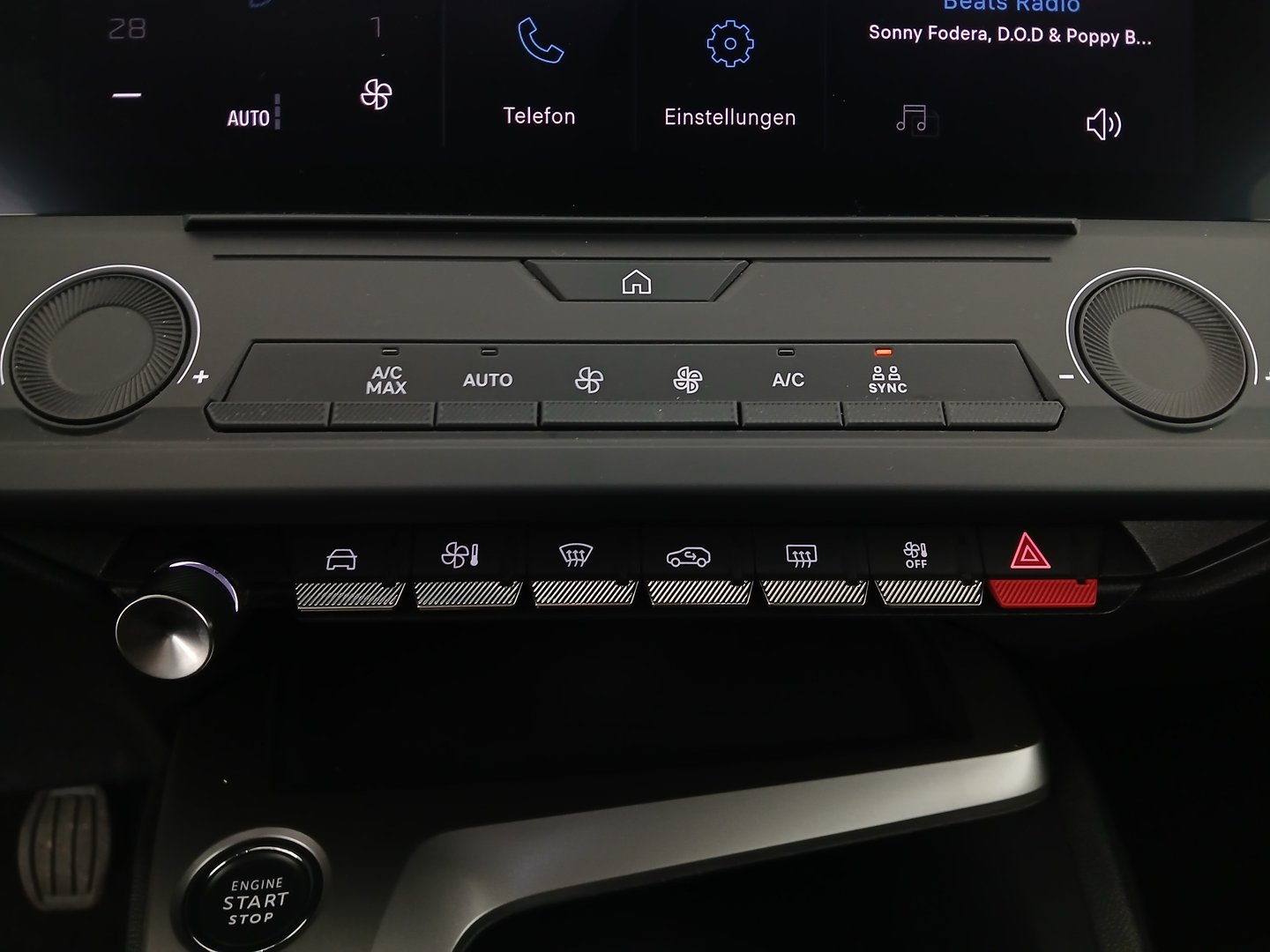 Peugeot 308 SW PureTech 130 S&S 6-Gang-Manuell Active Pack | Bild 26 von 31