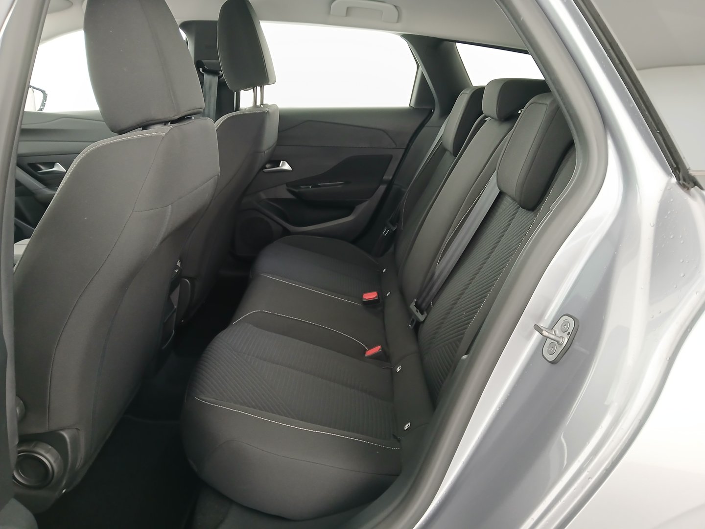 Peugeot 308 SW PureTech 130 S&S 6-Gang-Manuell Active Pack | Bild 28 von 31