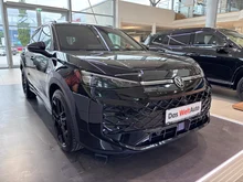VW T-Roc R-Line eTSI DSG in Grenadillschwarz Metallic