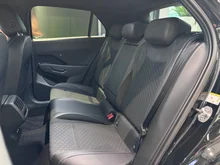 VW T-Roc R-Line eTSI DSG in Grenadillschwarz Metallic